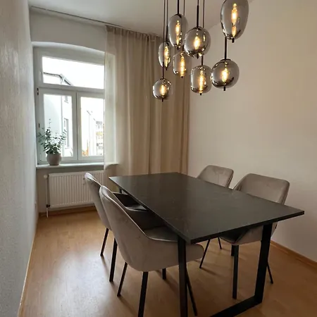 Apartman Neu - Innenstadtsuite Fuer 4 Mit Parkplatz Schwerin
