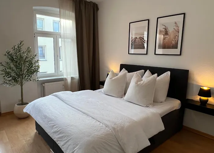 Neu - Innenstadtsuite Fuer 4 Mit Parkplatz